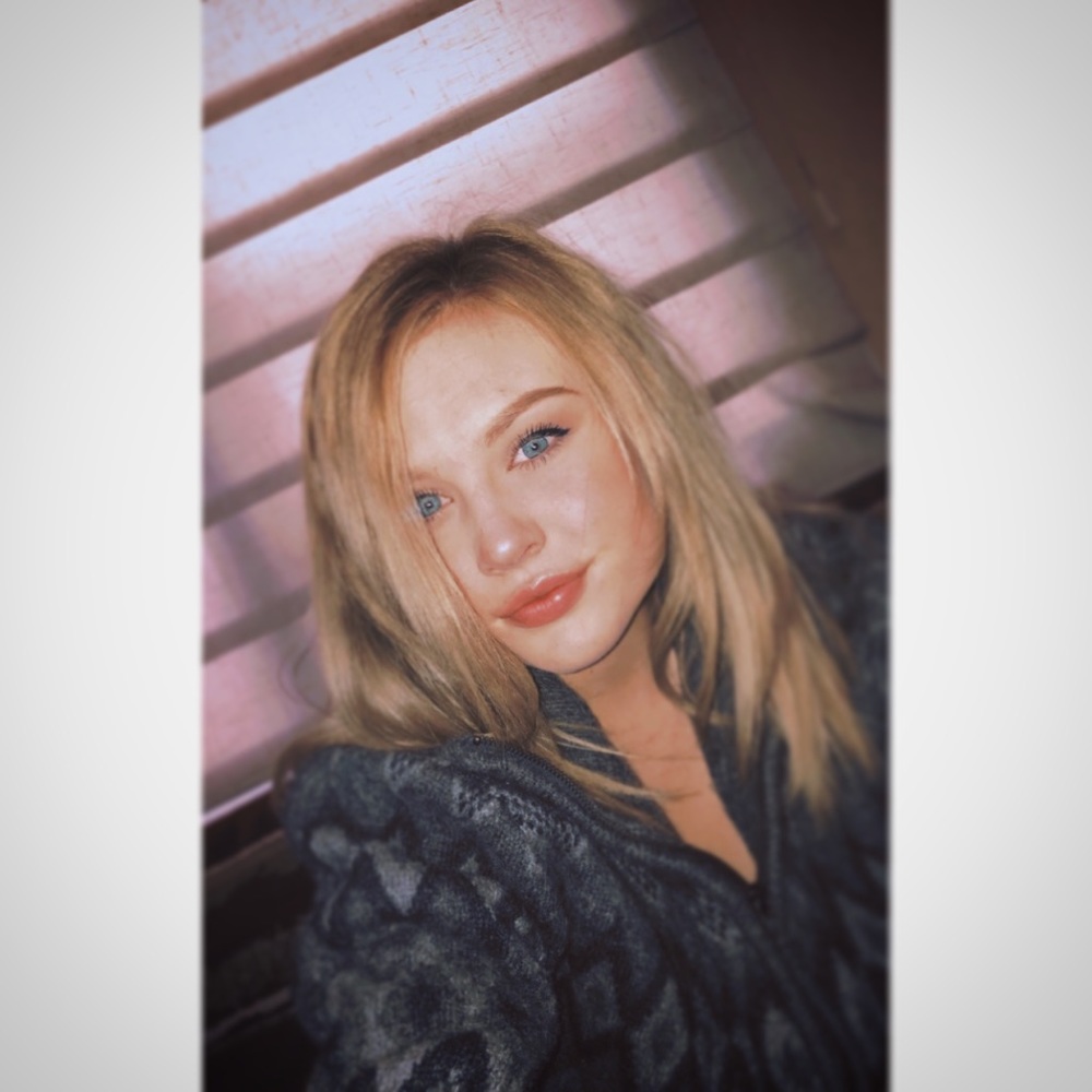 Meet your Posher, Hannah